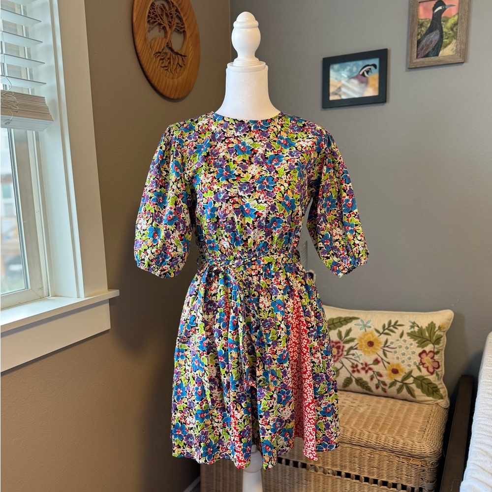 NWT Melloday floral mini dress, with pockets, size small